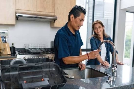 how to choose a plumber