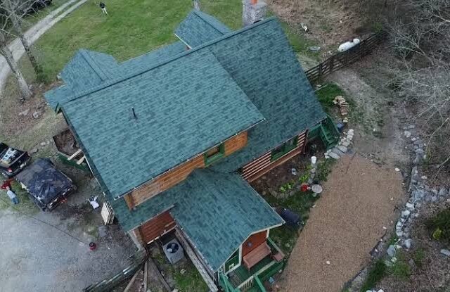 roof repair vs replacement